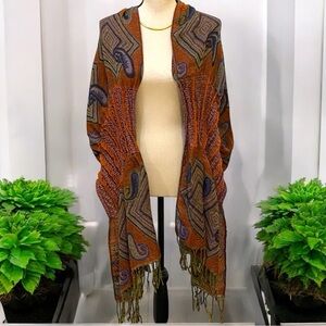 Shaw with Gathering at Back & Sides One Size fits most